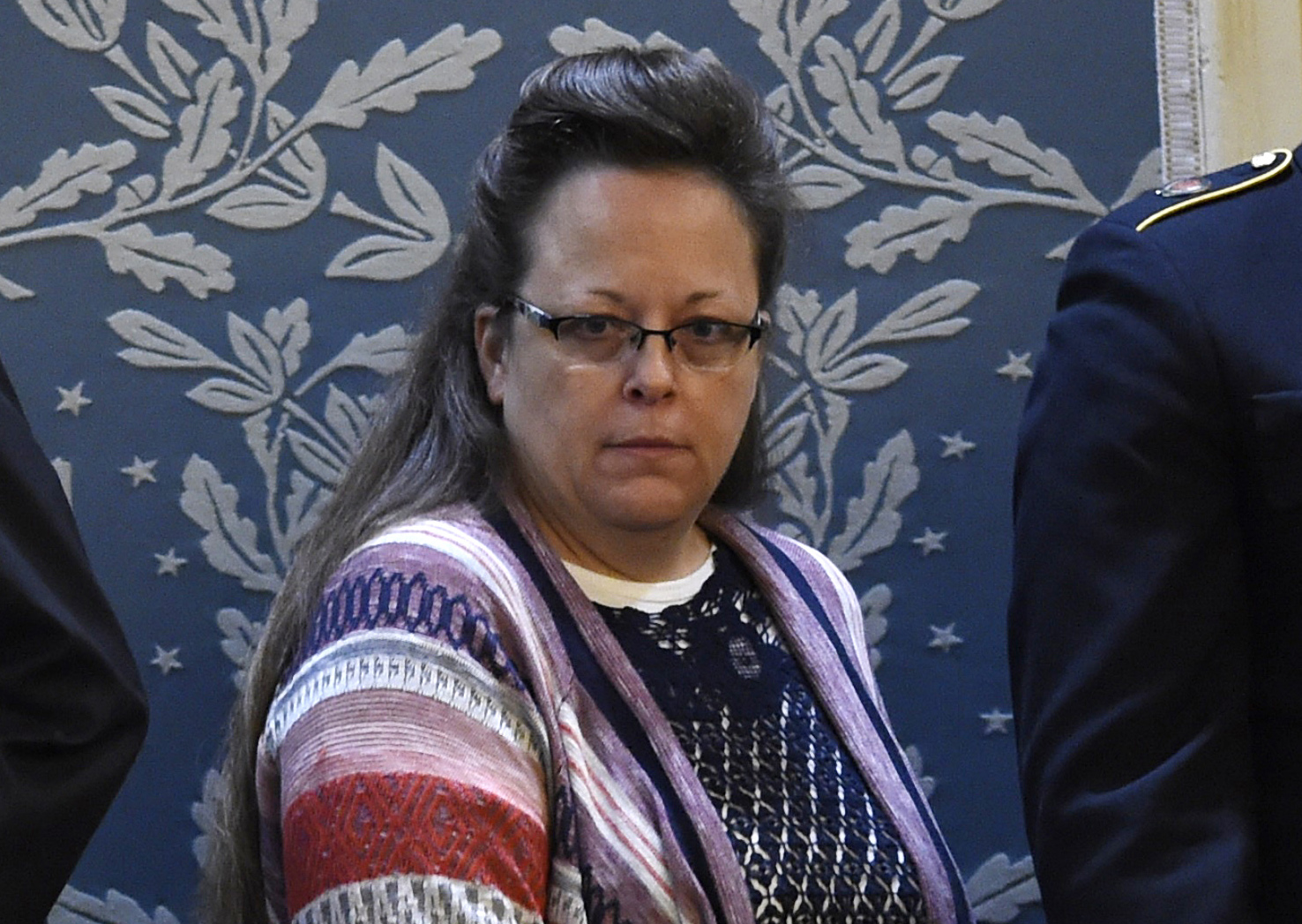 Kim Davis Anti Gay Marriage Clerk Loses Kentucky Re Election PinkNews