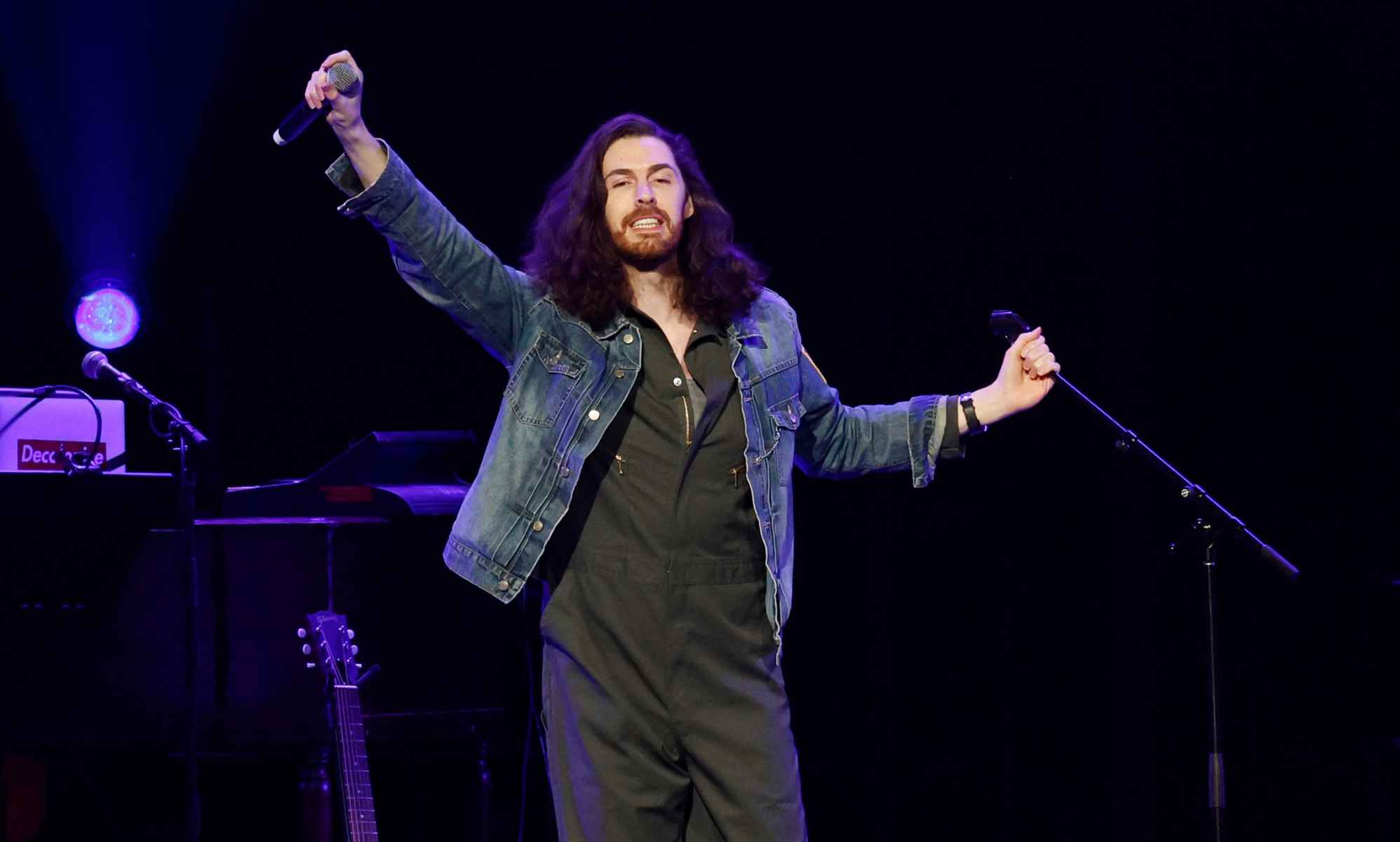 Hozier Slams Fearmongering Of LGBTQ People Amid Drag Bans