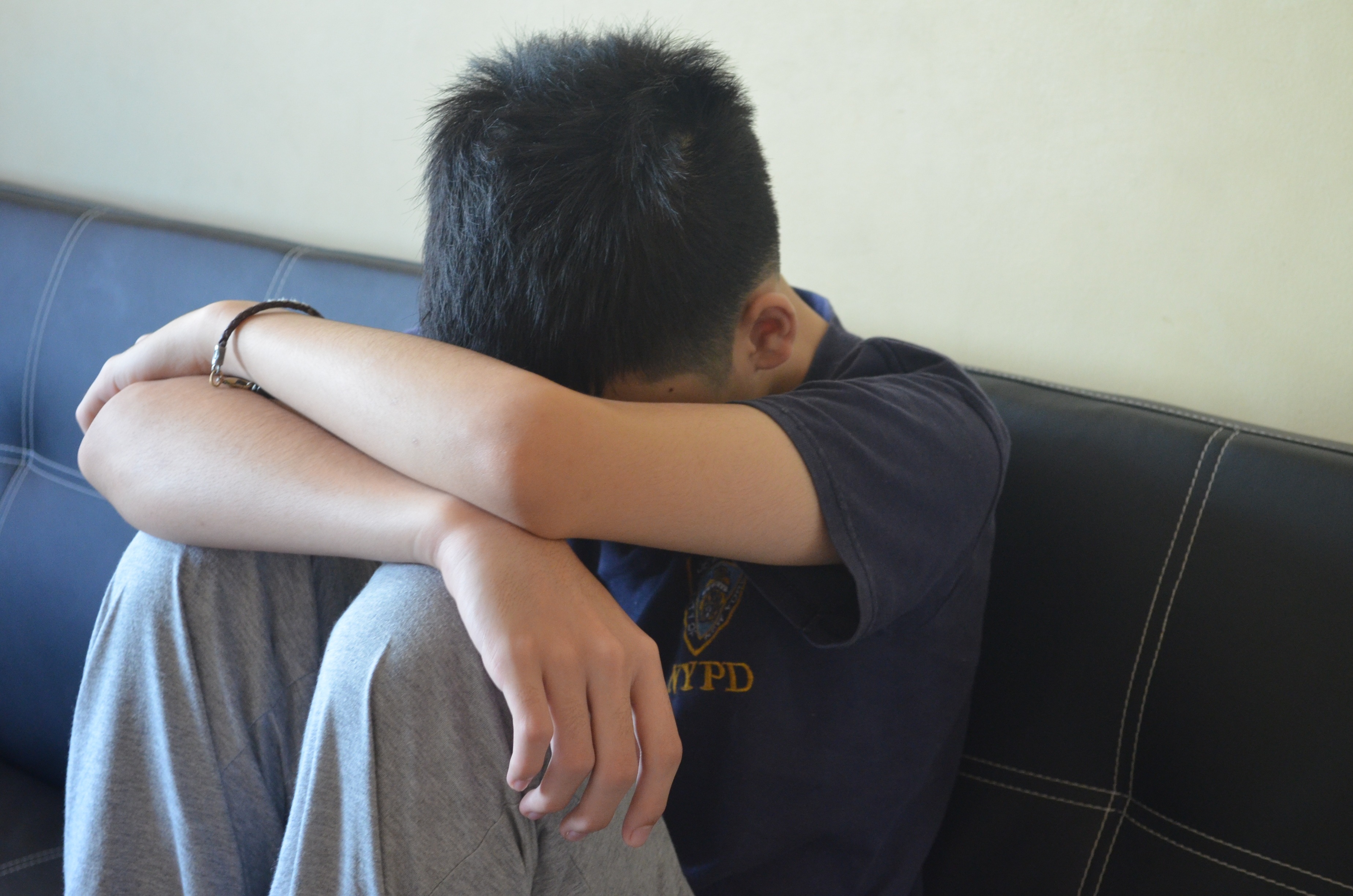 Xxnx Rape - 13-year-old boy sexually abused 'by 21 men' on Grindr | PinkNews