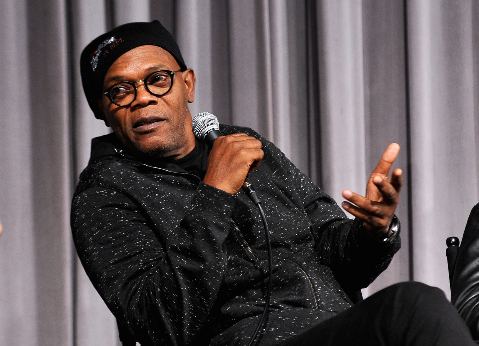 Samuel L. Jackson rejects complaints about alleged 'homophobic' tweet |  PinkNews