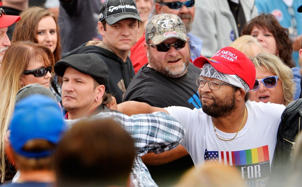 Man dressed as Sailor Moon crashes Donald Trump rally (VIDEO) | PinkNews