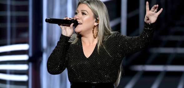 LAS VEGAS, NV - MAY 20: Host Kelly Clarkson speaks onstage during the 2018 Billboard Music Awards at MGM Grand Garden Arena on May 20, 2018 in Las Vegas, Nevada. (Photo by Kevin Winter/Getty Images)