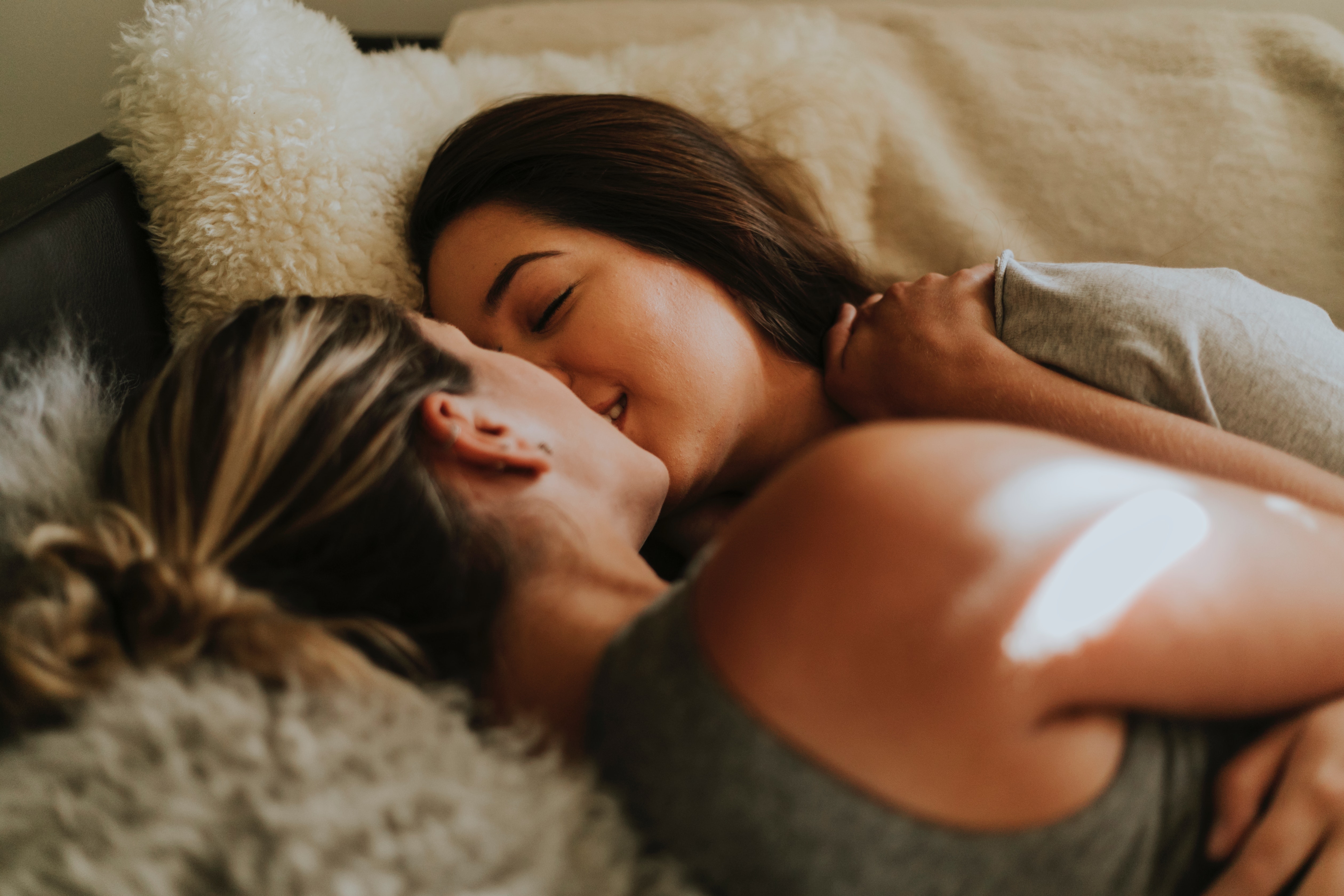 2018 2018 - Lesbian porn is the most popular genre of 2018 | PinkNews