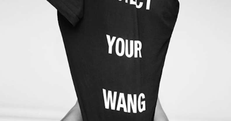 Calligrapher Voel me slecht Momentum Yes, Alexander Wang is releasing 'protect your wang' condoms | PinkNews