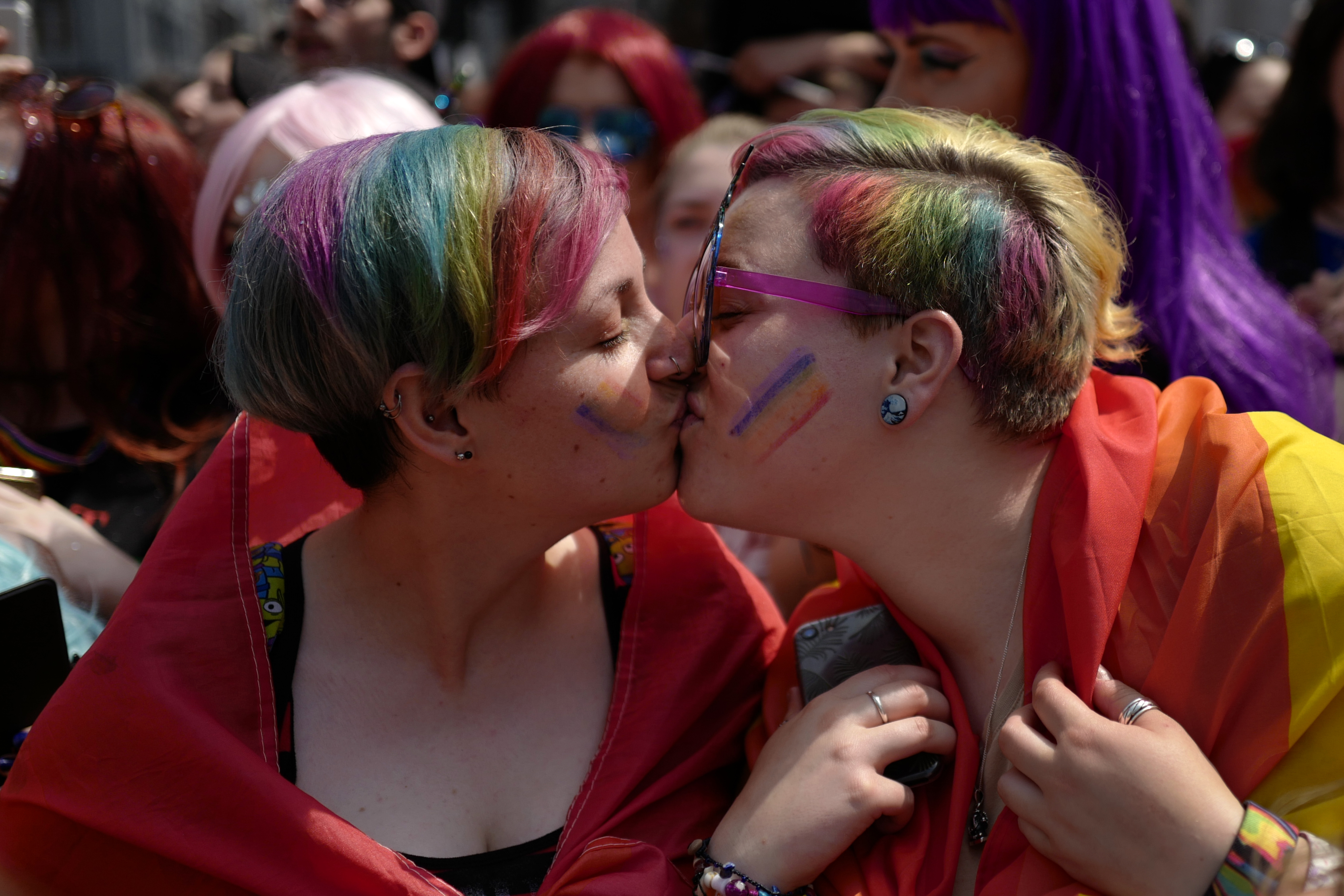 LGBT statistics: How many gay and bisexual people are in the UK? | PinkNews