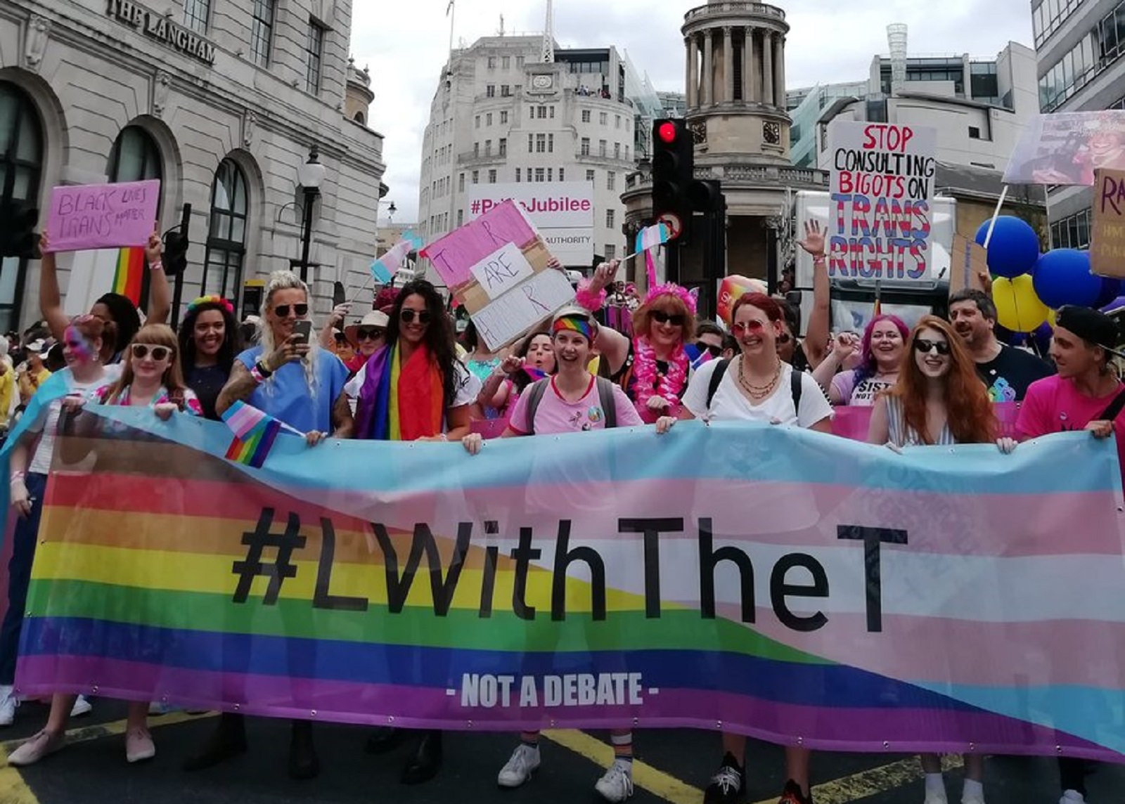 Trans-inclusive lesbians lead Pride in London, year after anti