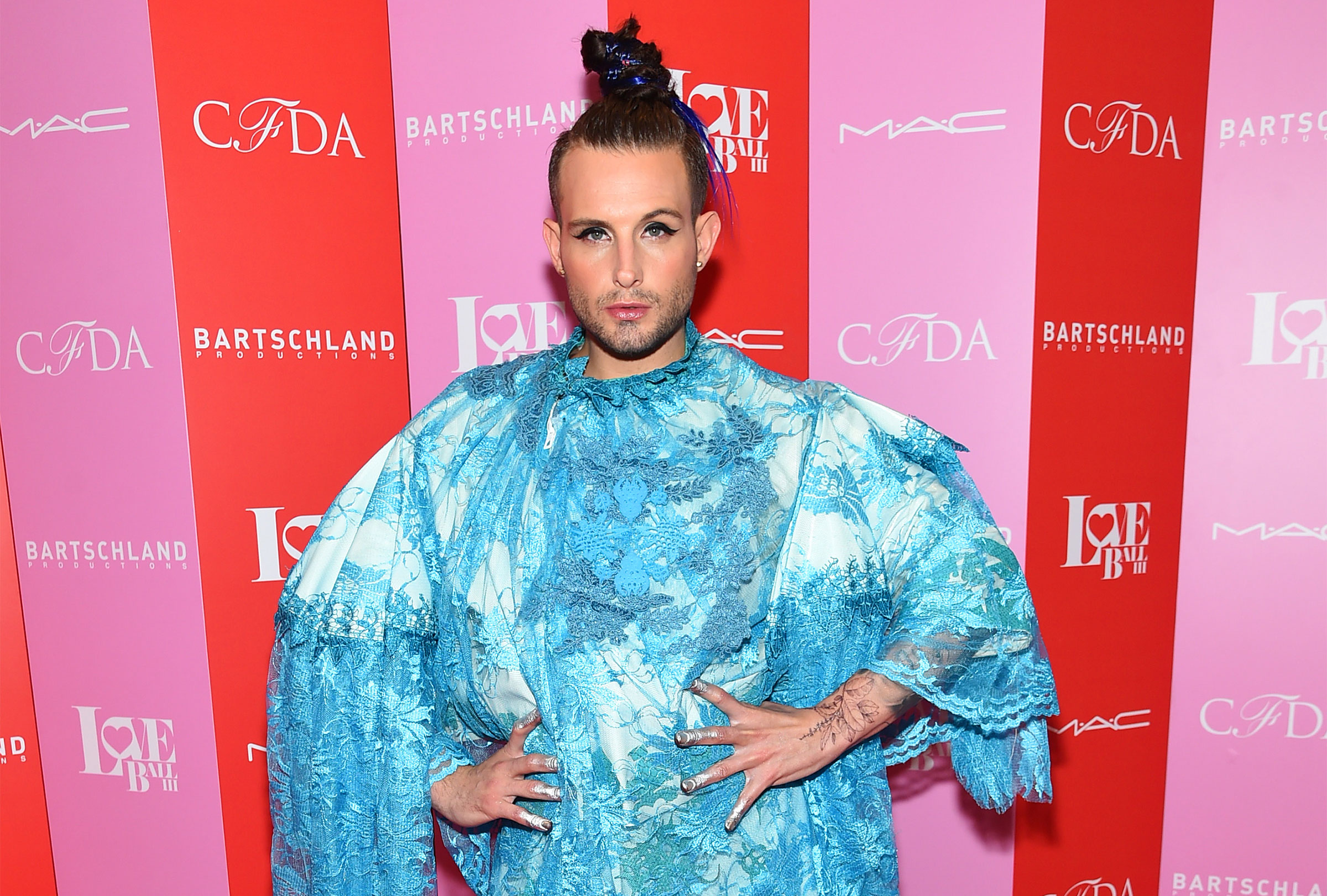 The Walking Dead spin-off casts gender-fluid bisexual actor Nico Tortorella  | PinkNews