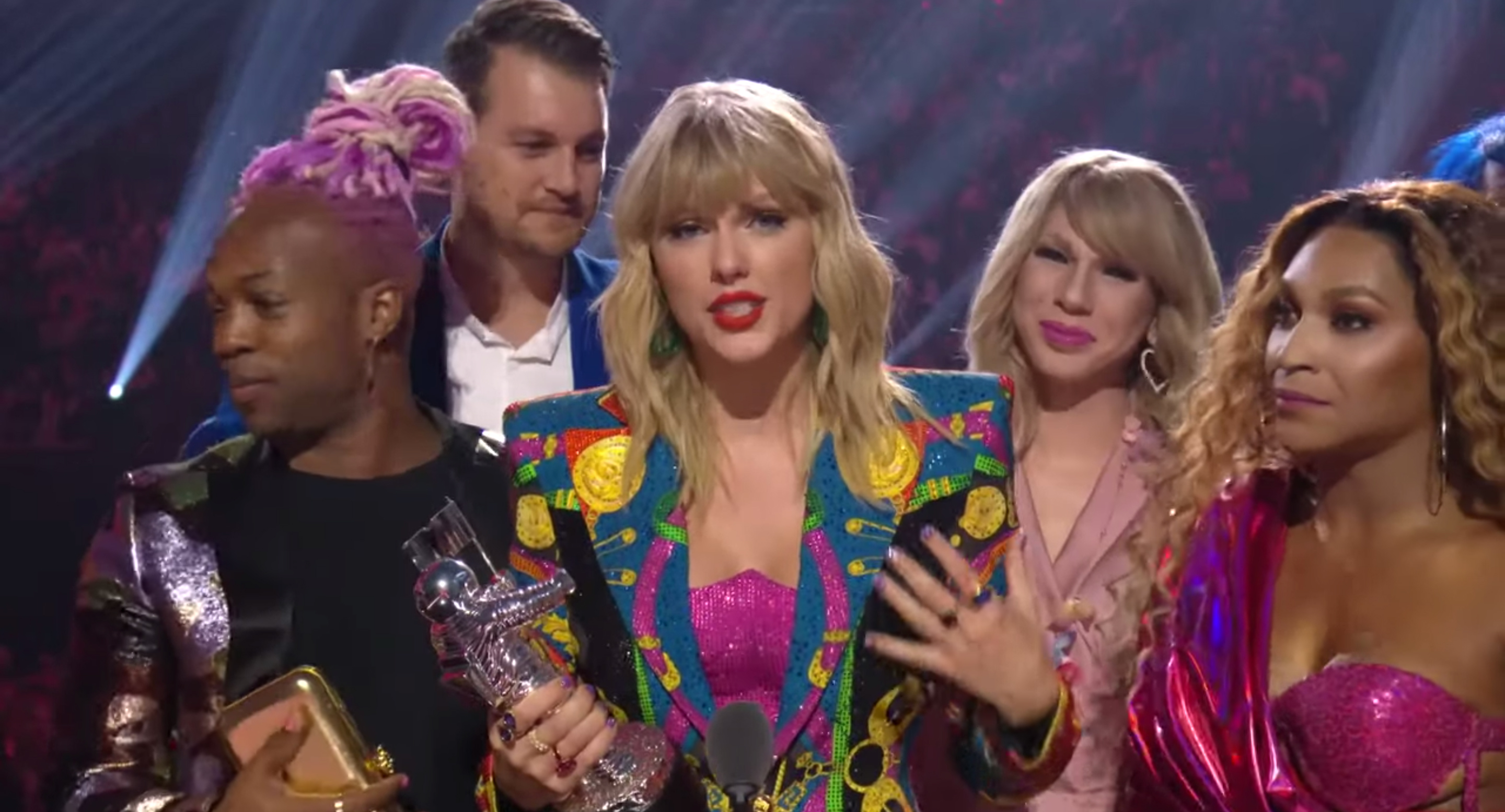 Taylor Swift used her VMA speech to send a powerful message to Trump