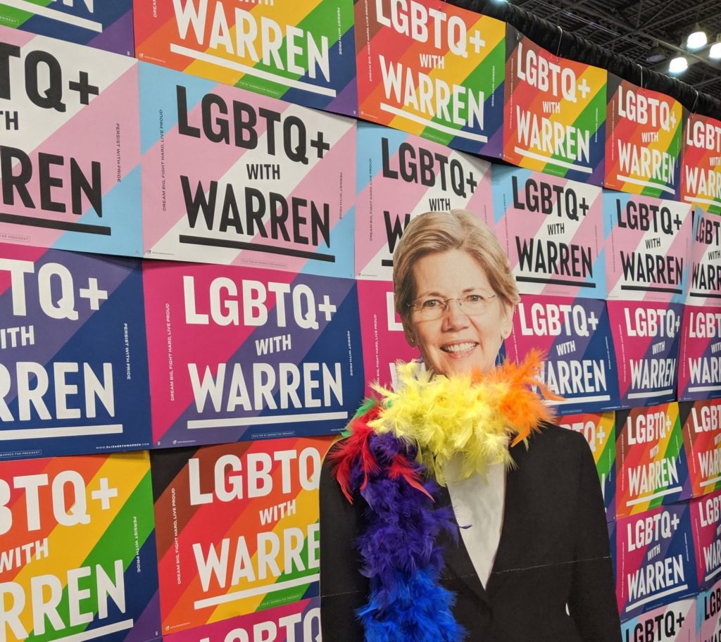 Elizabeth Warren boot DragCon 2019