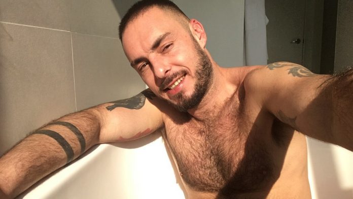 696px x 392px - Ex-gay porn star Antonio Moreno runs for mayor of Spanish town