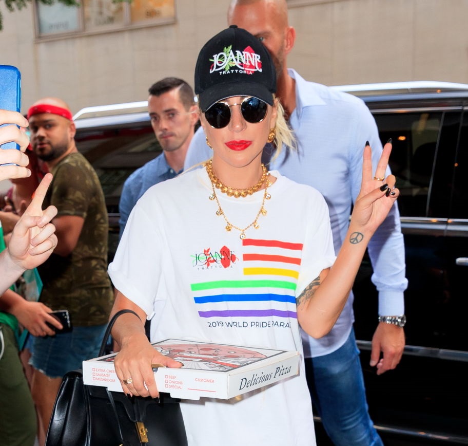 Lady Gaga carrying a pizza box on June 28, 2019 in New York City. 