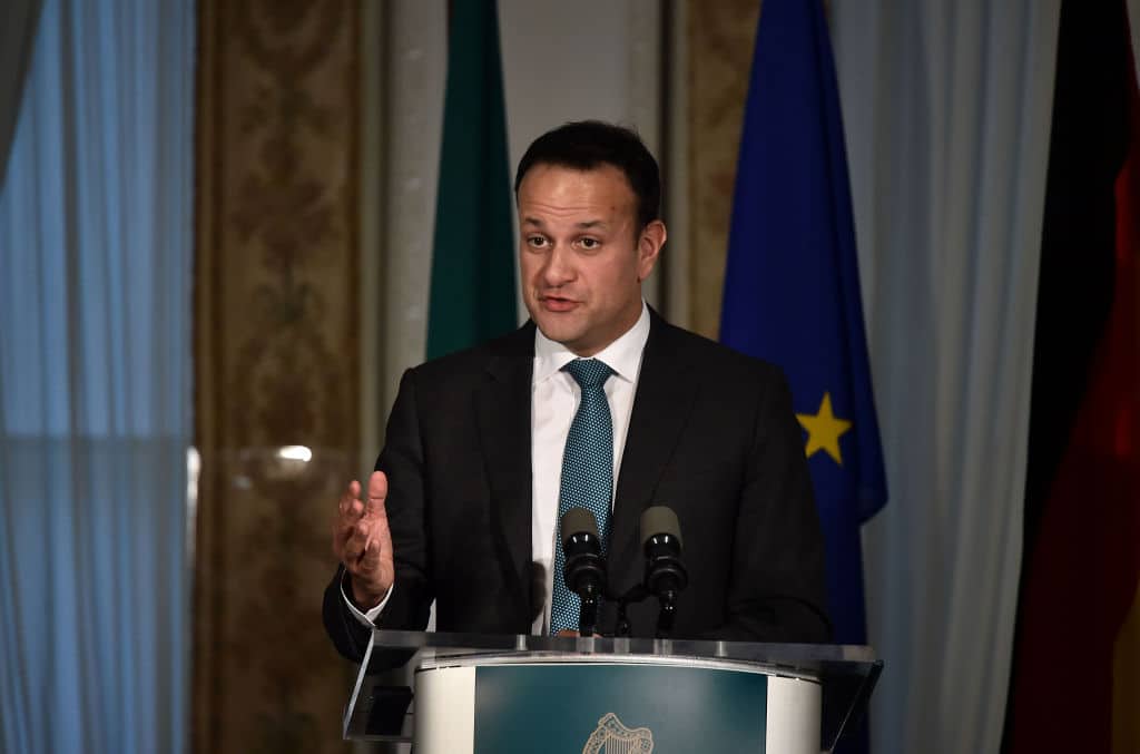 Leo Varadkar wrote a gushing fan letter to Kylie Minogue | PinkNews ...