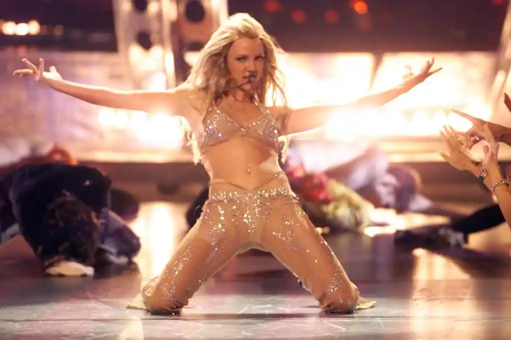 Britney Spears performing onstage at the 2000 MTV Video Music Awards