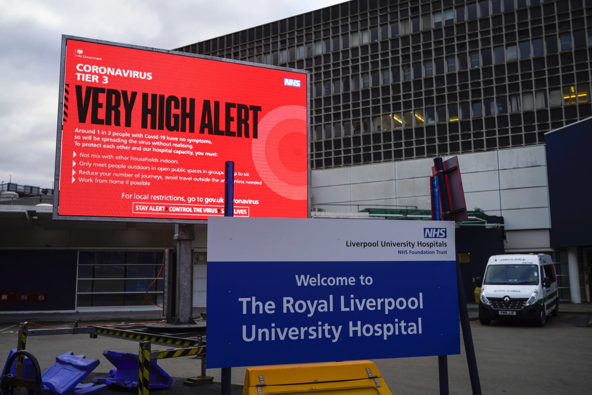 A sign outside the Royal Liverpool University Hospital 