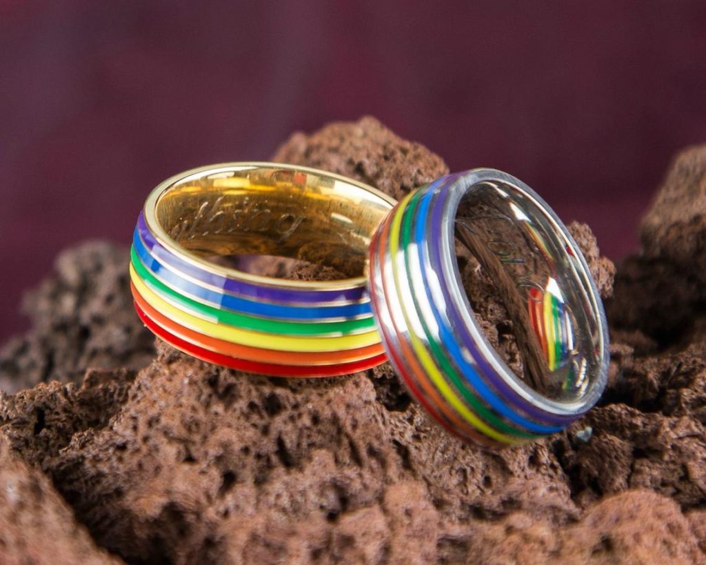 An LGBT+ wedding ring. (Etsy/AurelianStudio)