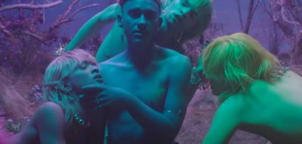 Years & Years' Olly Alexander has released a new music video for the song "Crave"