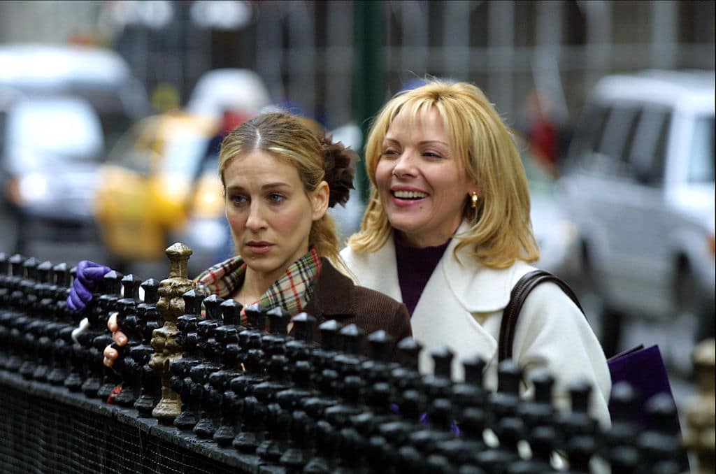 Sarah Jessica Parker and Kim Cattrall filming Sex and the City on March 15, 2001.