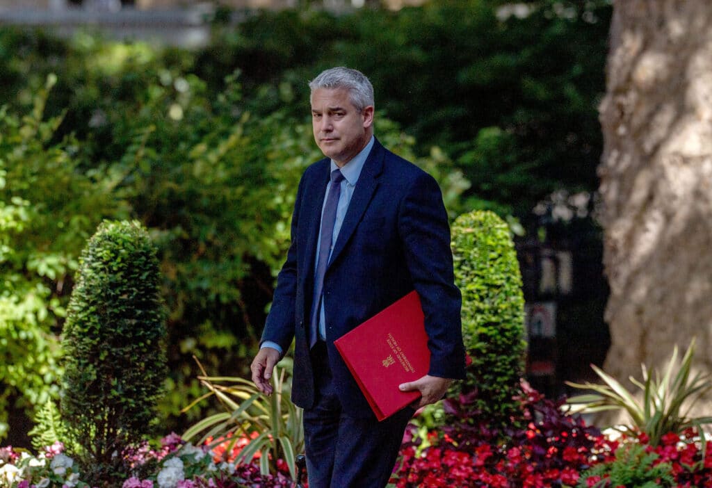 Health secretary Steve Barclay leaves 10 Downing Street