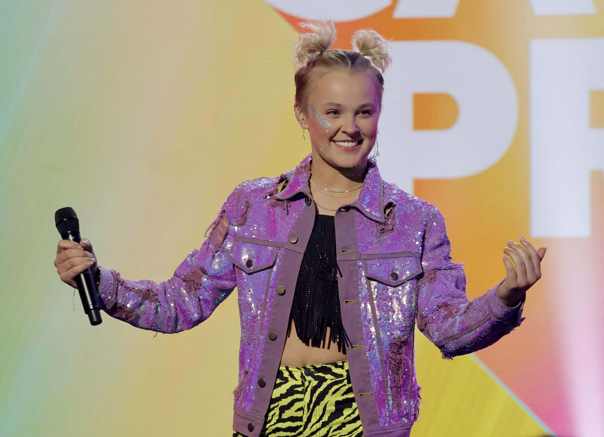 How JoJo Siwa Is Helping Fans Celebrate Their Sexuality