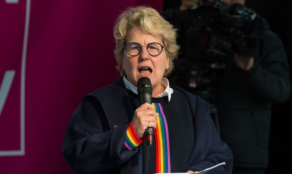 Sandi Toksvig Slams Archbishop Of Canterbury Over Gay Sex 9604