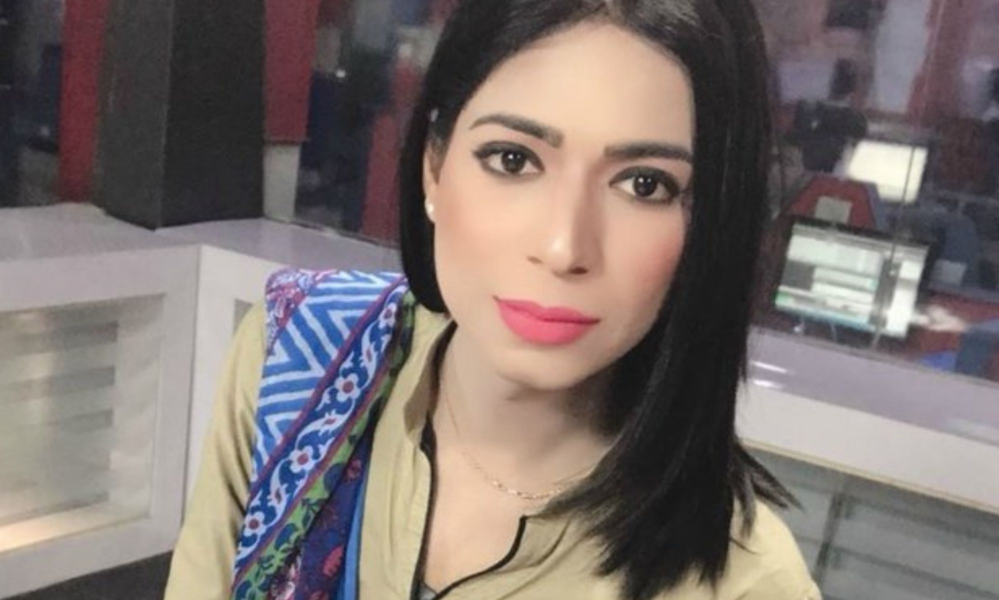 pakistan-s-first-trans-tv-news-anchor-survives-gun-attack