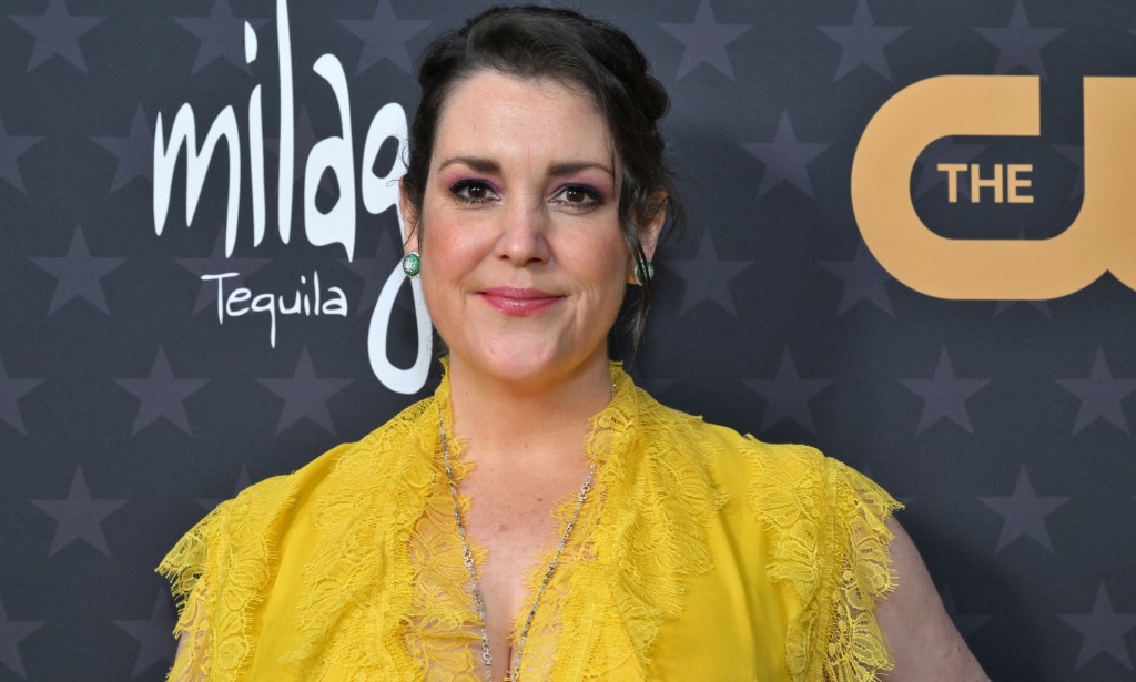 Melanie Lynskey school homophobic troll again. (Getty)