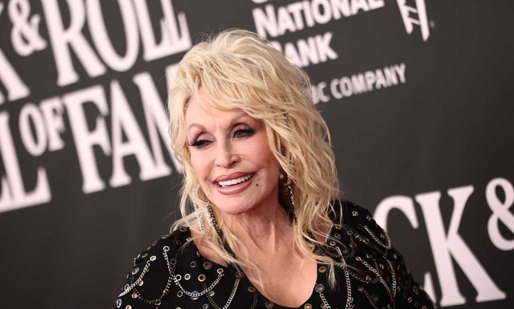 1024px x 615px - Dolly Parton recreates iconic 70s Playboy cover: 'It's always hot girl  summer for my husband' | PinkNews