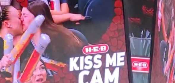 Viral kiss caught on kiss cam