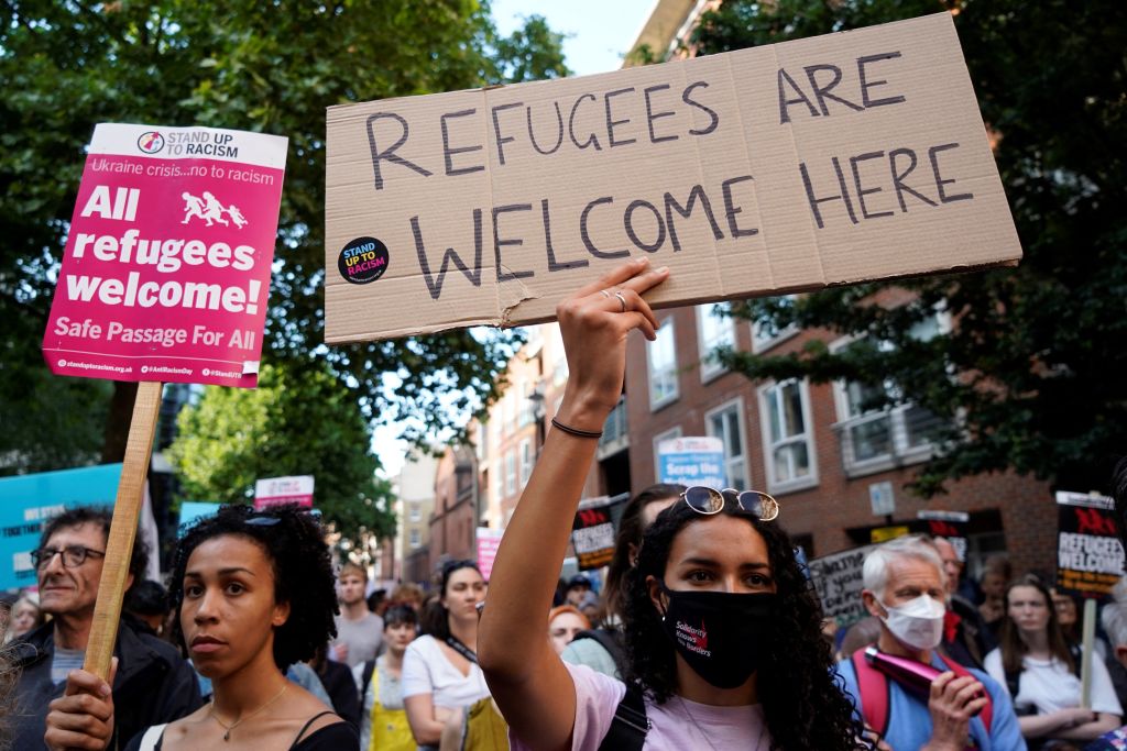 LGBTQ Refugees: Home Office Denies Gay, Bi Women Routinely