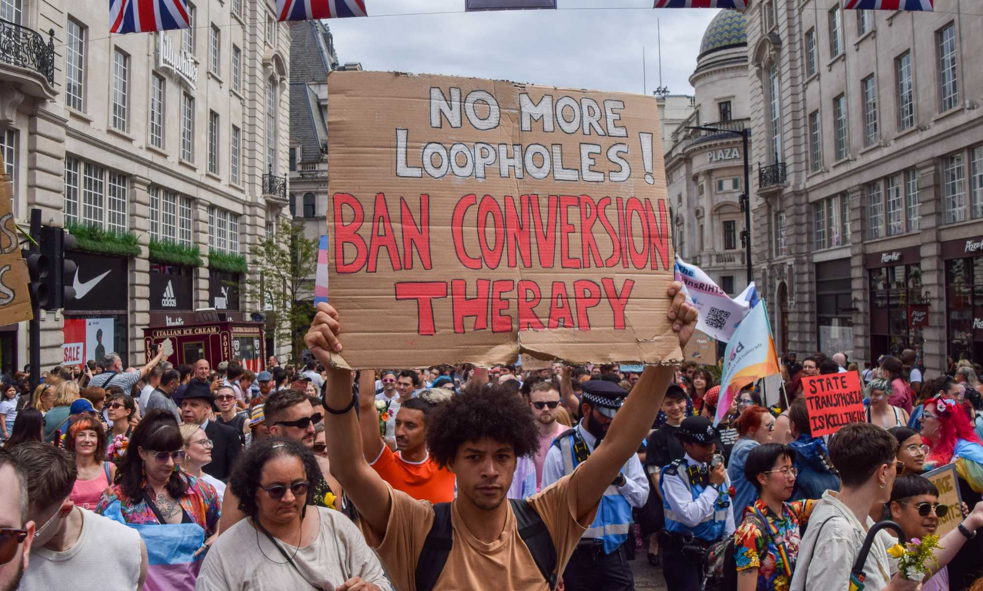 EHRC calls for transinclusive conversion therapy ban from government