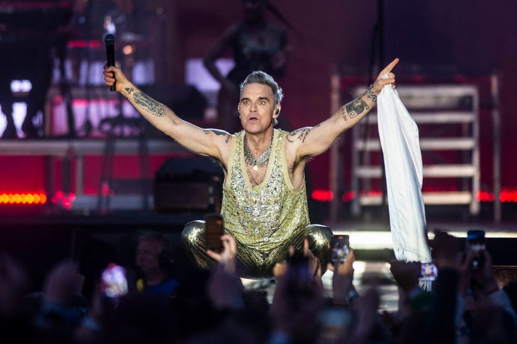 Robbie Williams To Perform Free Pop-up Show In Federation Square