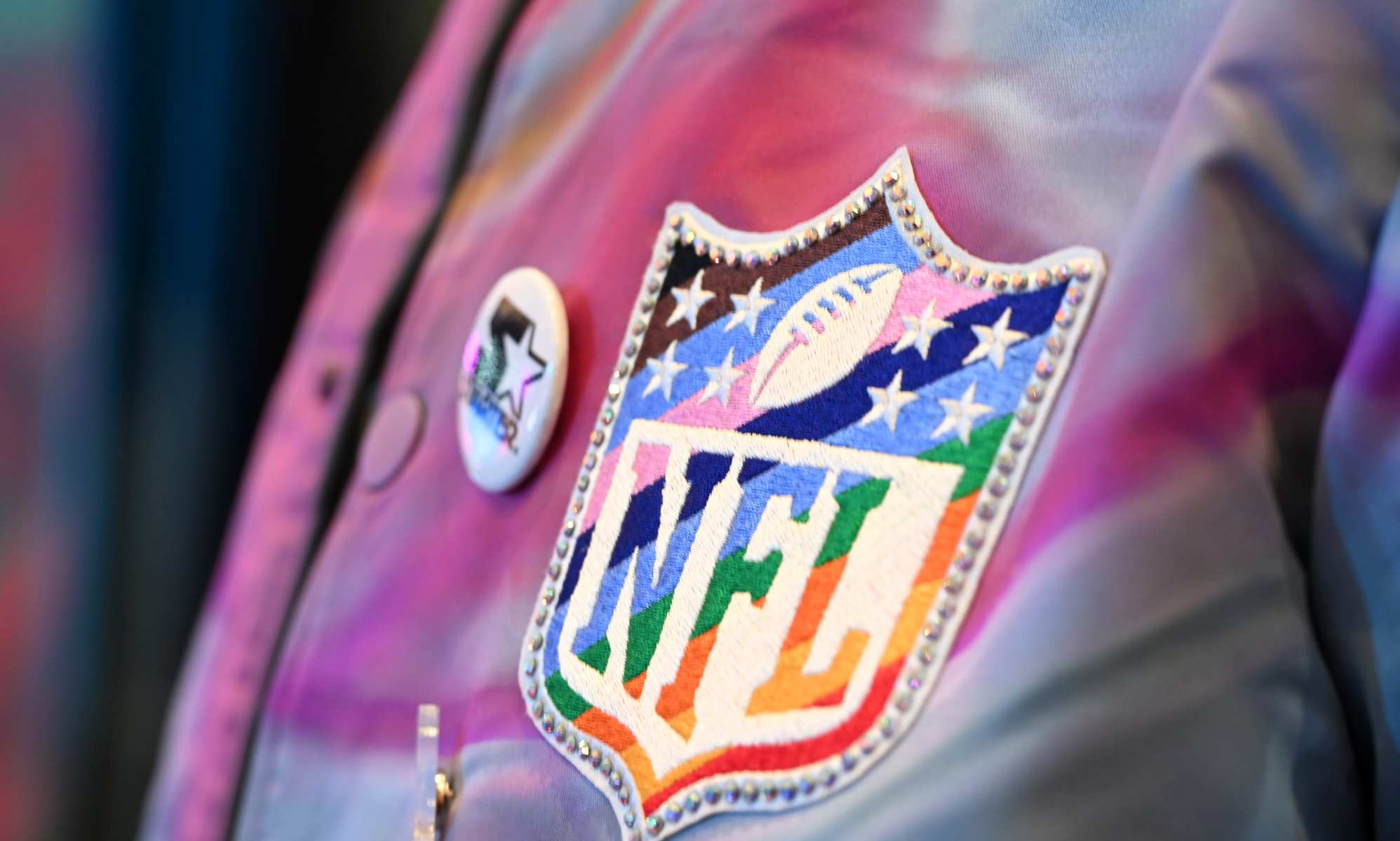 Nfl Team Up With Glaad For ‘a Night Of Pride Celebration