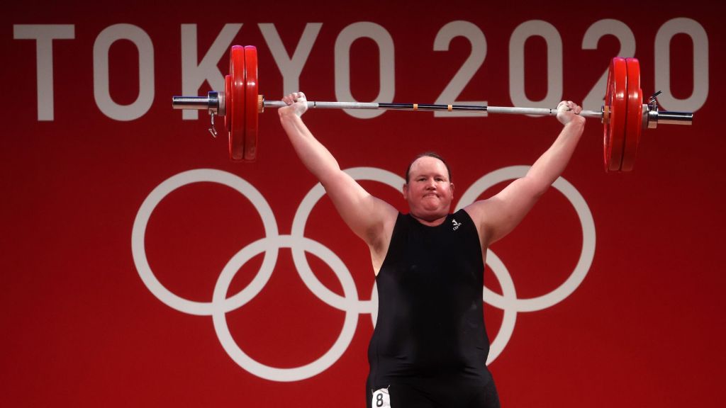 Photo of trans athlete Laurel Hubbard as she competes in the Tokyo 2020 Olympic Games in weightlifting