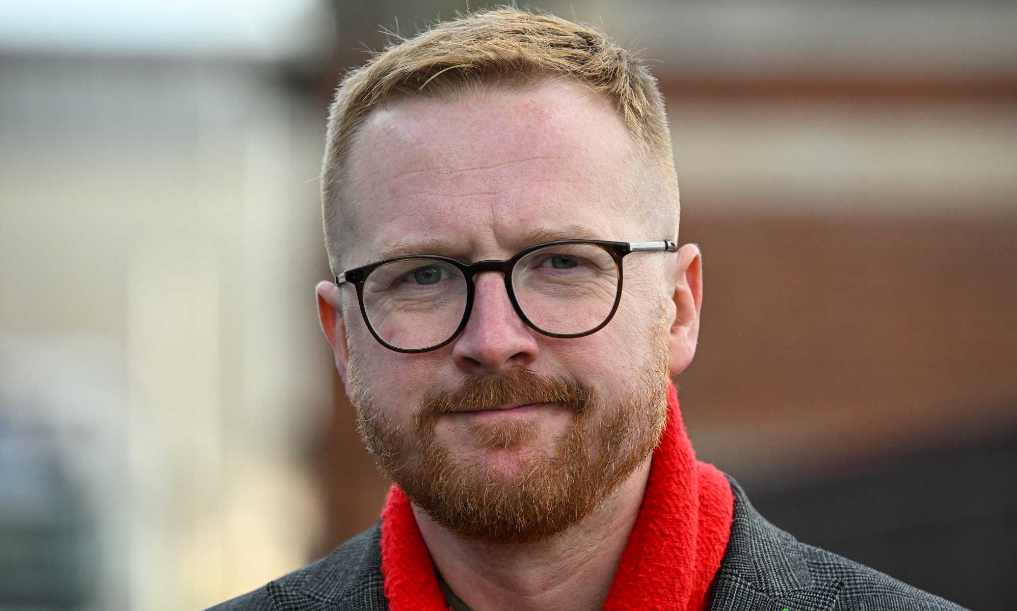 Gay MP Lloyd Russell-Moyle suspended by Labour after complaint