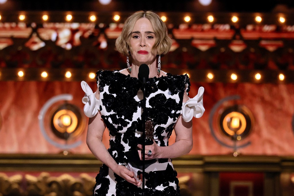 Sarah Paulson on stage accepting her Tony Award.
