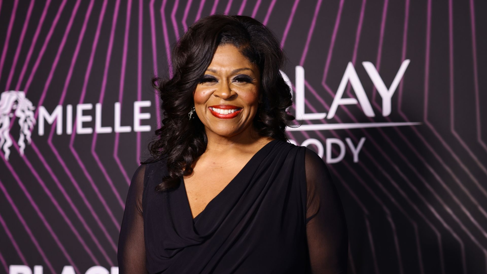 Kim Burrell apologizes to LGBT people after calling them ‘perverts’