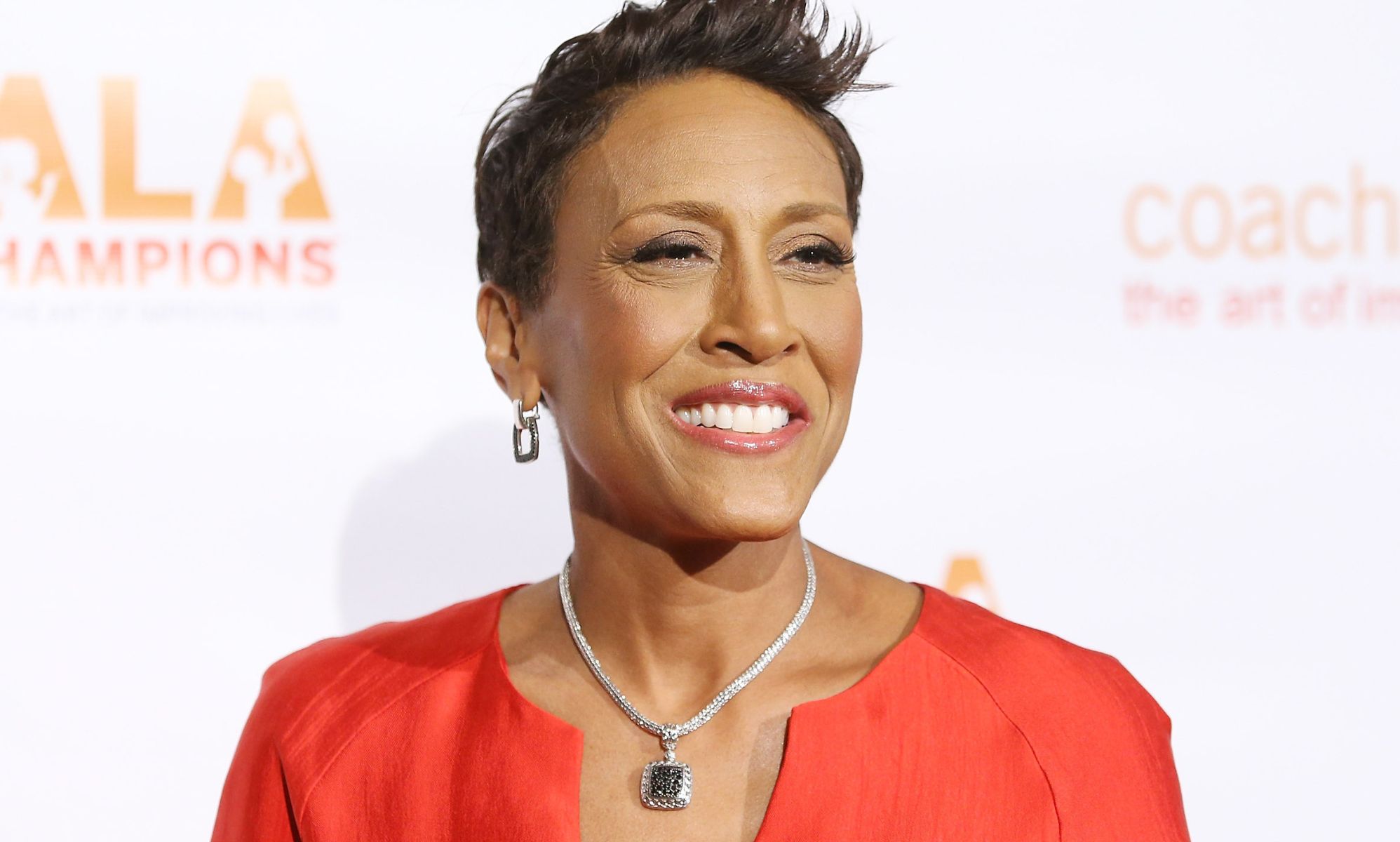 Robin Roberts reveals the sad reason she waited to come out