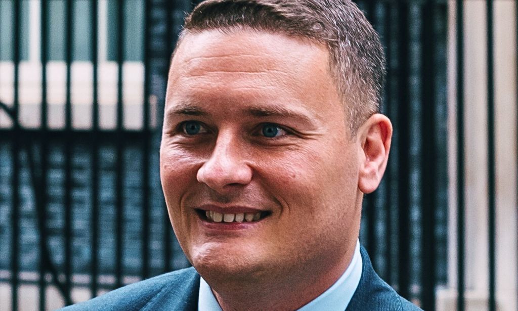 Wes Streeting smiling.