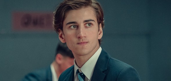 Sebastian Croft as Ben Hope, in school uniform, in Heartstopper