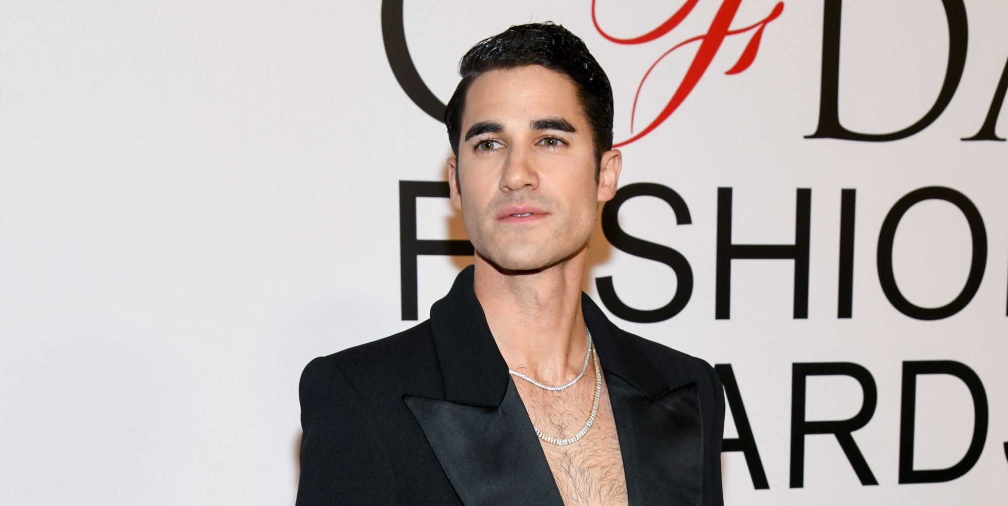 Glee star Darren Criss is dividing the internet with an eye-catching red carpet look