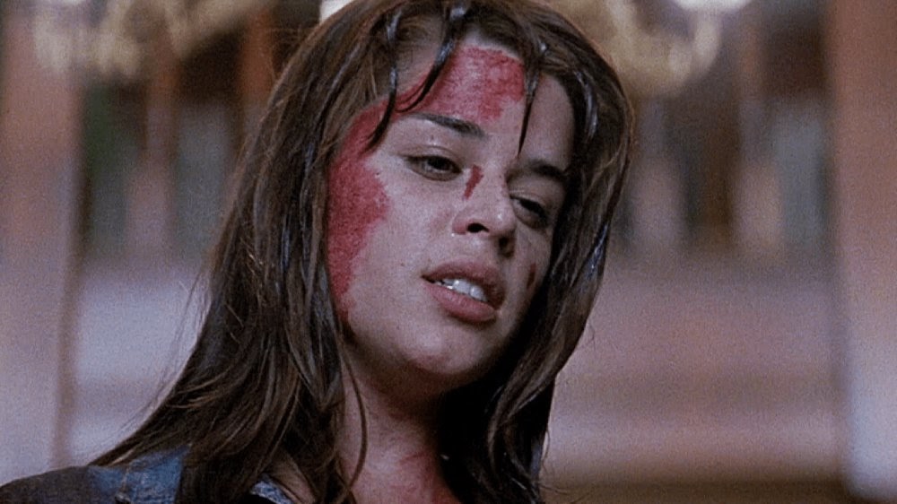 Sidney Prescott (Neve Campbell) in Scream with blood across her forehead