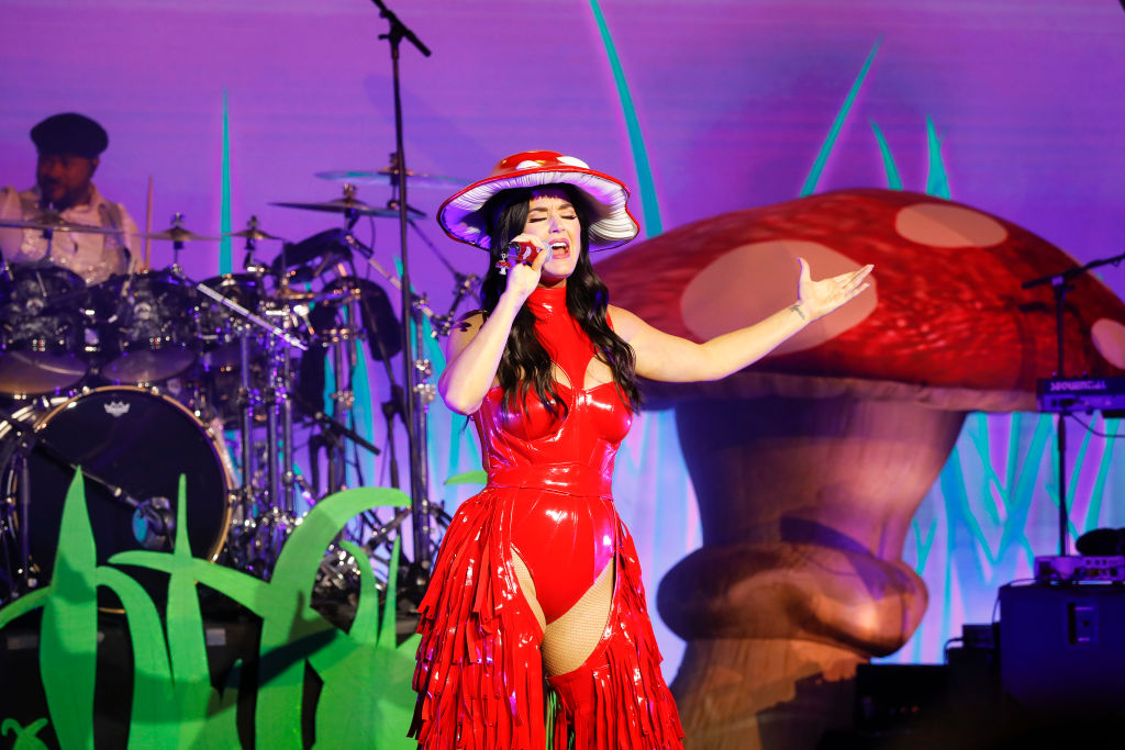 Katy Perry Announces 'Lifetimes Tour' Dates For Canada