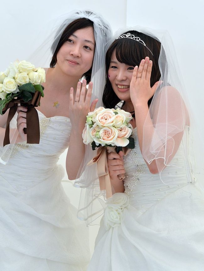 japanese lesbians marry