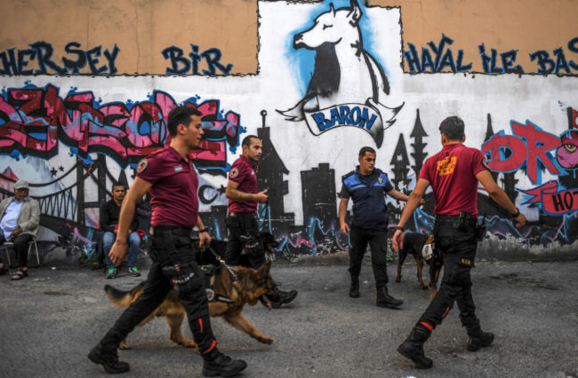 Turkish police parole the streets using dogs to stop LGBT activists and Istanbul Pride 2017
