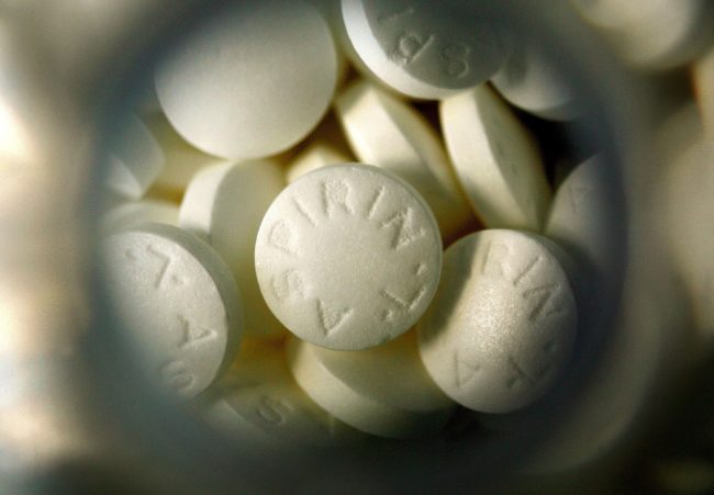 Unbranded aspirin tablets