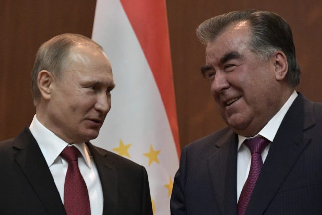 Russian President Vladimir Putin with Tajikistan's President Emomali Rakhmon (Getty)