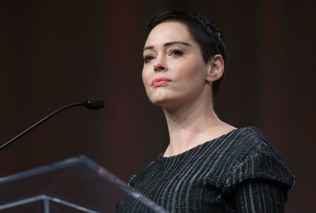 US actress Rose McGowan gives opening remarks to the audience at the Women's March / Women's Convention in Detroit, Michigan, on October 27, 2017.  A stream of actress including Rose McGowan, models and ex-employees have come out, many anonymously, to accuse Hollywood producer Harvey Weinstein of sexual harassment and abuse dating as far back as the 1990s. / AFP PHOTO / RENA LAVERTY        (Photo credit should read RENA LAVERTY/AFP/Getty Images)