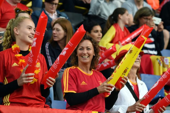 Spain's supporters cheer prior to the UEFA Womens Euro 2017 football tournament match between England and Spain at Rat Verlegh Stadion in Breda city on July 23, 2017. / AFP PHOTO / DANIEL MIHAILESCU (Photo credit should read DANIEL MIHAILESCU/AFP/Getty Images)