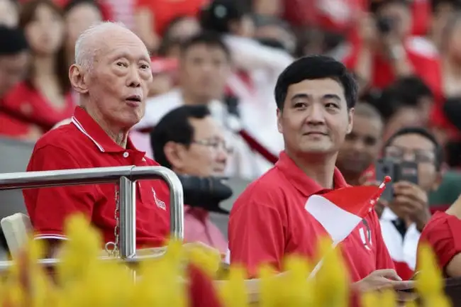SINGAPORE - AUGUST 09:  Minister Mentor of Singapore, Lee Kuan Yew attends the National Day Parade at the Float at Marina Bay on August 9, 2014 in Singapore.  Singapore celebrates it's 49th birthday with a parade theme of 'Our People, Our Home'.  (Photo by Suhaimi Abdullah/Getty Images)