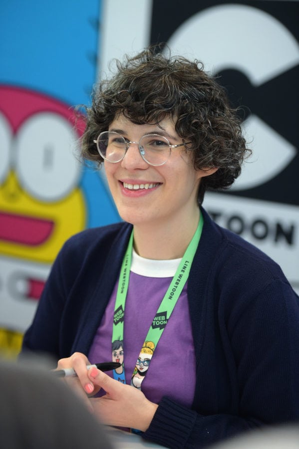 NEW YORK, NY - OCTOBER 05: Steven Universe creator, voice actor, and author Rebecca Sugar attends the Steven Universe signing during New York Comic Con 2017 - JK at Jacob K. Javits Convention Center on October 5, 2017 in New York City. 27356_002 (Photo by Jason Kempin/Getty Images for Cartoon Network)